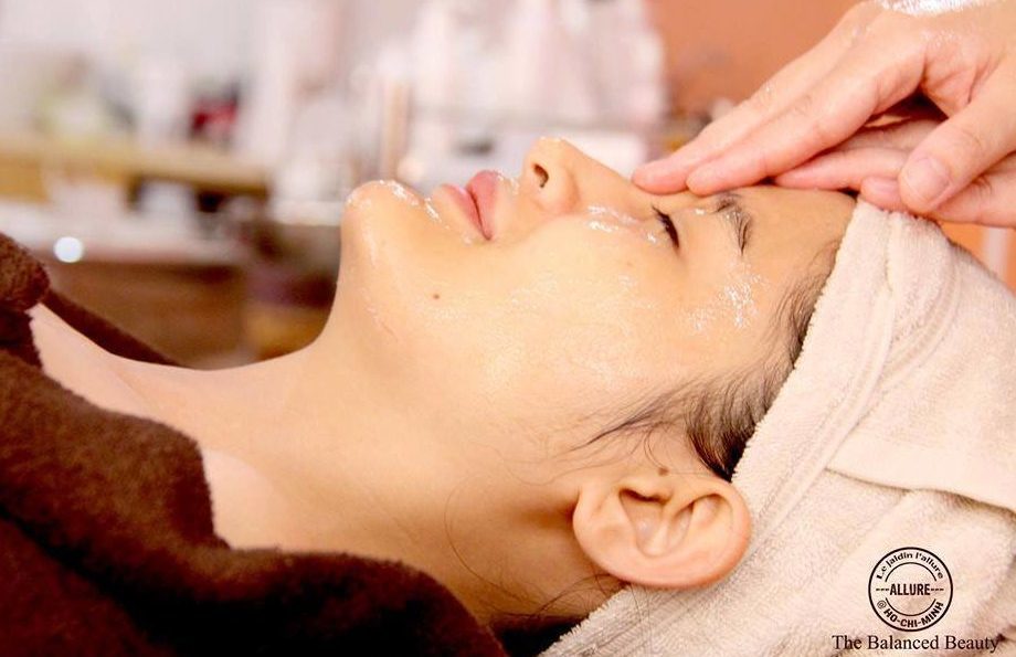 dưỡng trắng an toàn allure spa